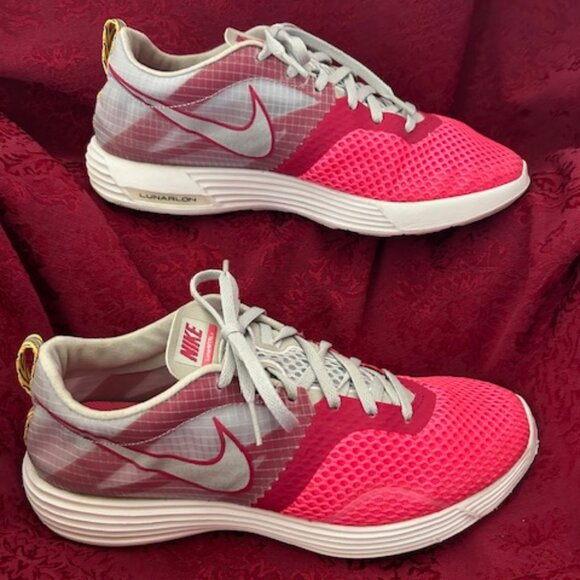 Nike Women’s Lunarlon Running Shoe - Picture 1 of 5
